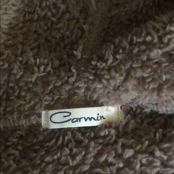 fuzzy jacket - Picture 2 of 4